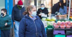 Reino Unido lista novos sintomas da Ômicron em meio a surto de casos