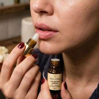 Featured mobile: Séruns labiais poderosos: regeneração dos lábios enquanto você dorme