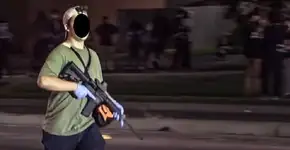 Atirador de 17 anos é preso por matar duas pessoas em protesto nos EUA