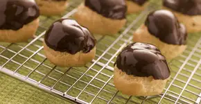 Sem açúçar, sem carboidratos e deliciosas: saiba como fazer carolinas, o docinho que é sucesso nas padarias