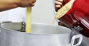 Nesse bar, você faz a sua própria cerveja