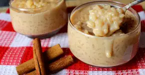 Arroz doce caramelado: não vai sobrar uma colherada para contar história