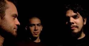 Banda O Garfo faz rock sem vocal na Saraiva Megastore do Morumbi Shopping