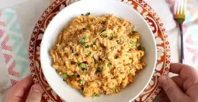 Macarrão em uma panela só para um jantar bem prático