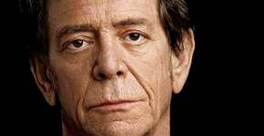 Lou Reed autografa livro na Livraria Cultura