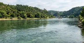 A Alemanha já está testando uma usina no Reno equipada com 124 turbinas invisíveis que continua operando mesmo após o pôr do sol e quando o vento diminui