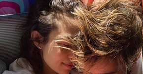 Nanda Costa e Lan Lahn postam primeira foto com as filhas