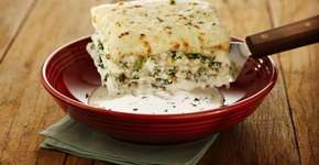 Abbraccio tem Lasagna de massa artesanal e entrada por R$ 38