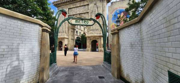 Área é ambientada na Paris de 1920