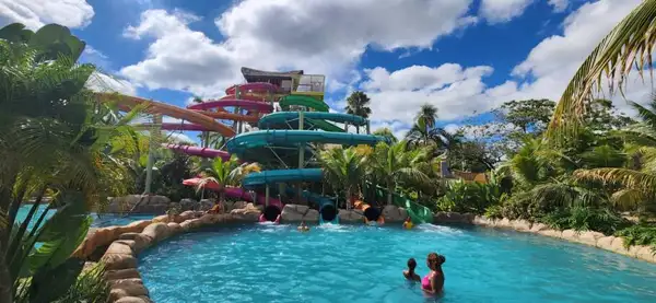 Complexo de toboáguas do Thermas de São Pedro