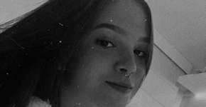 Mel Maia recebe críticas por expor o corpo na internet