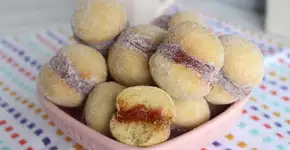 Aprenda a fazer biscoito casadinho com goiabada