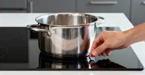 Como um campo magnético invisível cozinha sua refeição em minutos