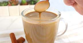 Faça uma mistura caseira que rende cappuccino cremoso a qualquer hora