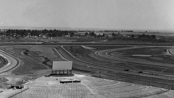 Cine Drive-in lança campanha de financiamento coletivo para pagar novo projetor digital do espaço. Foto: Reprodução