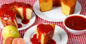 Bolo de fubá com goiabada de dar água na boca