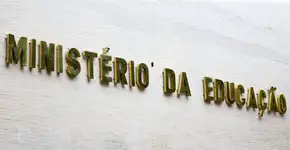 MEC oferta 80 mil bolsas a estudantes de cursos de licenciatura