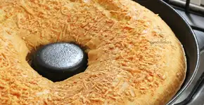 Mais uma receita de bolo de pão de queijo para você testar