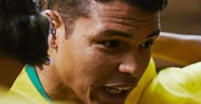 Thiago Silva desabafa após ser xingado por Neymar em jogo