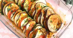 Berinjela de forno é saborosa e perfeita para encantar seu paladar