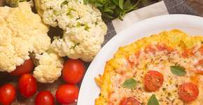 Pizza com massa de couve-flor levinha e sem farinha de trigo