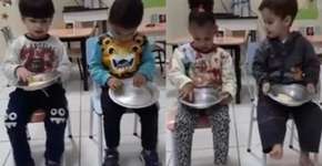 Crianças aprendem a dividir lanche e as imagens são fofas DEMAIS