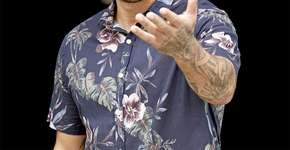 Diogo Nogueira faz show na quadra do Camisa Verde e Branco