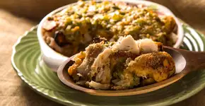 Você nunca imaginou que o pirarucu de casaca fosse tão fácil de fazer em casa