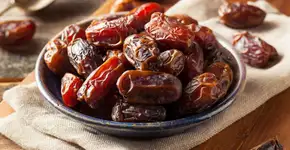Tâmara na Páscoa: 5 benefícios da fruta para a saúde