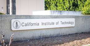 Caltech oferece cursos online gratuitos com professores da Nasa