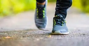 Exercícios físicos diminuem mortes por câncer de intestino em 37%, revela estudo