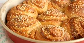 Pão doce de leite condensado e coco: um absurdo de gostoso