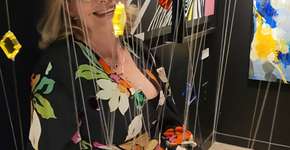 Cintia Abravanel apresenta a instalação Renascimento em exposição na capital paulista