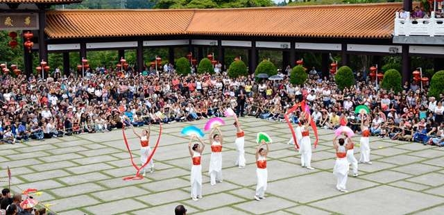 Ano Novo Chinês no Templo Zu Lai