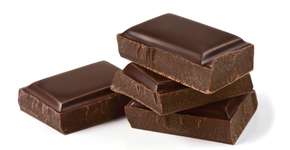 Comer chocolate diariamente pode ajudar a emagrecer, diz estudo