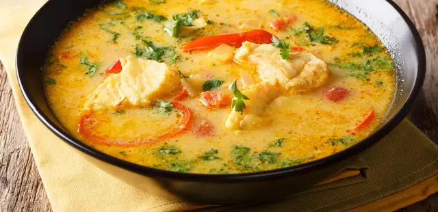 Aprenda a fazer a melhor moqueca de peixe da sua vida