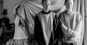 Fotógrafa documenta rotina de parentes com Síndrome de Down