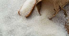 Aprenda a fazer banho de açúcar para atrair sorte e harmonia