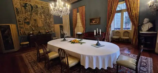 Móveis são todos originais 