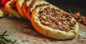 Massa de esfiha com apenas 4 ingredientes