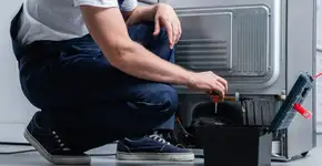 Esse hábito com a geladeira pode causar prejuízo e ainda aumentar sua conta de luz