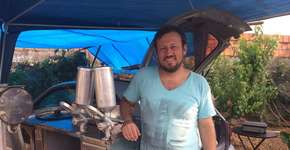 Ele deixou de ser garçom para vender o melhor churros do bairro