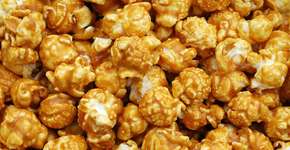 Como fazer pipoca caramelizada em casa