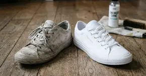 Nem água sanitária nem percarbonato: O segredo da mistura caseira que deixará os seus tênis sempre brancos