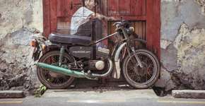 Conheça as intervenções urbanas do ‘Banksy da Malásia’