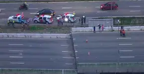 Viaduto cede e pista expressa da Marginal Pinheiros é interditada