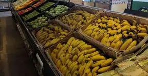 Mercado na Austrália distribui alimentos que seriam descartados