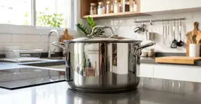 A técnica da Coréia que antes era apenas uma tradição, hoje é o que faz as panelas brilharem na pia da cozinha