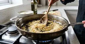 O que é o processo de nacarar e parboilização do arroz e por que ele altera tanto o resultado?