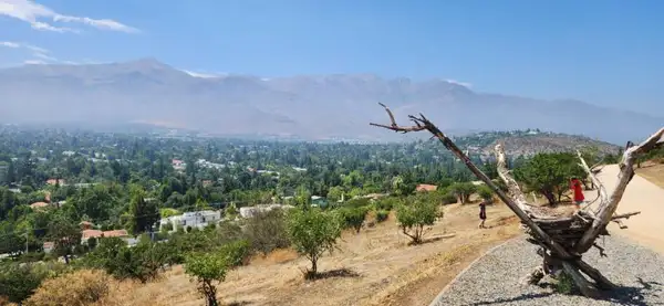 Vista da capital Santiago a partir do Cerro Calán 